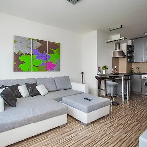 Mentha Deluxe - Mad Apartman
